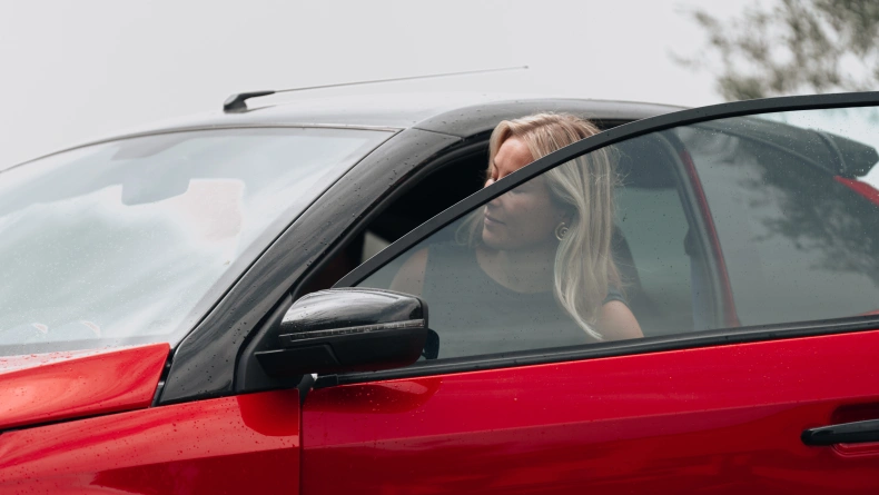 Ohne B F&uuml;hrerschein AIXAM-Fahrzeug e Coup&eacute; SITU_ECOUPG_RED_PNG (12).jpg