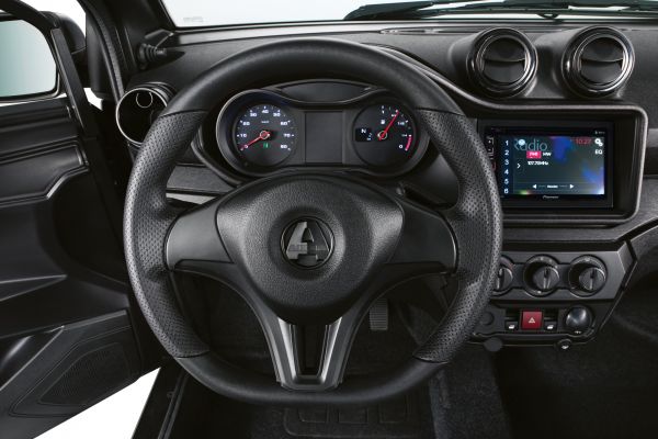 Ohne B Führerschein AIXAM-Fahrzeug City CITPAC_DETZ_INTE_TdB Pack 6pouces Radio.jpg