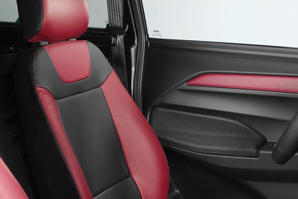 Ohne B Führerschein AIXAM-Fahrzeug e Crossover Sitze schwarz/bordeaux