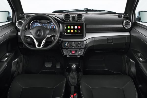 Ohne B Führerschein AIXAM-Fahrzeug Coupé MULTIA_DETZ_INTE_PremiumTdBAlu7pouces AppleCar.jpg